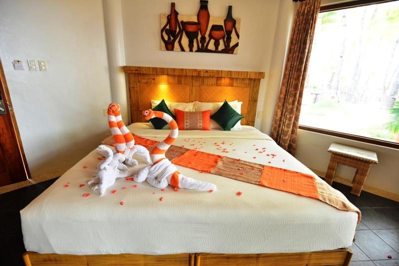 Ambassador In Paradise Balabag  Oda fotoğraf A bedroom at the hotel